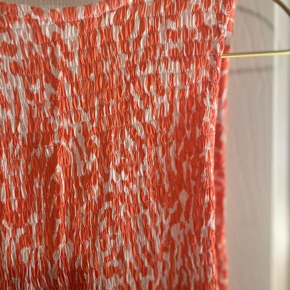 Elegant Pink and White Patterned Maxi Dress - Picture 11 of 11